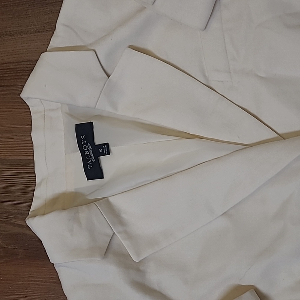 Talbots Women's‎ Cream Blazer for women zise 10 ,used good gondition - Picture 7 of 15
